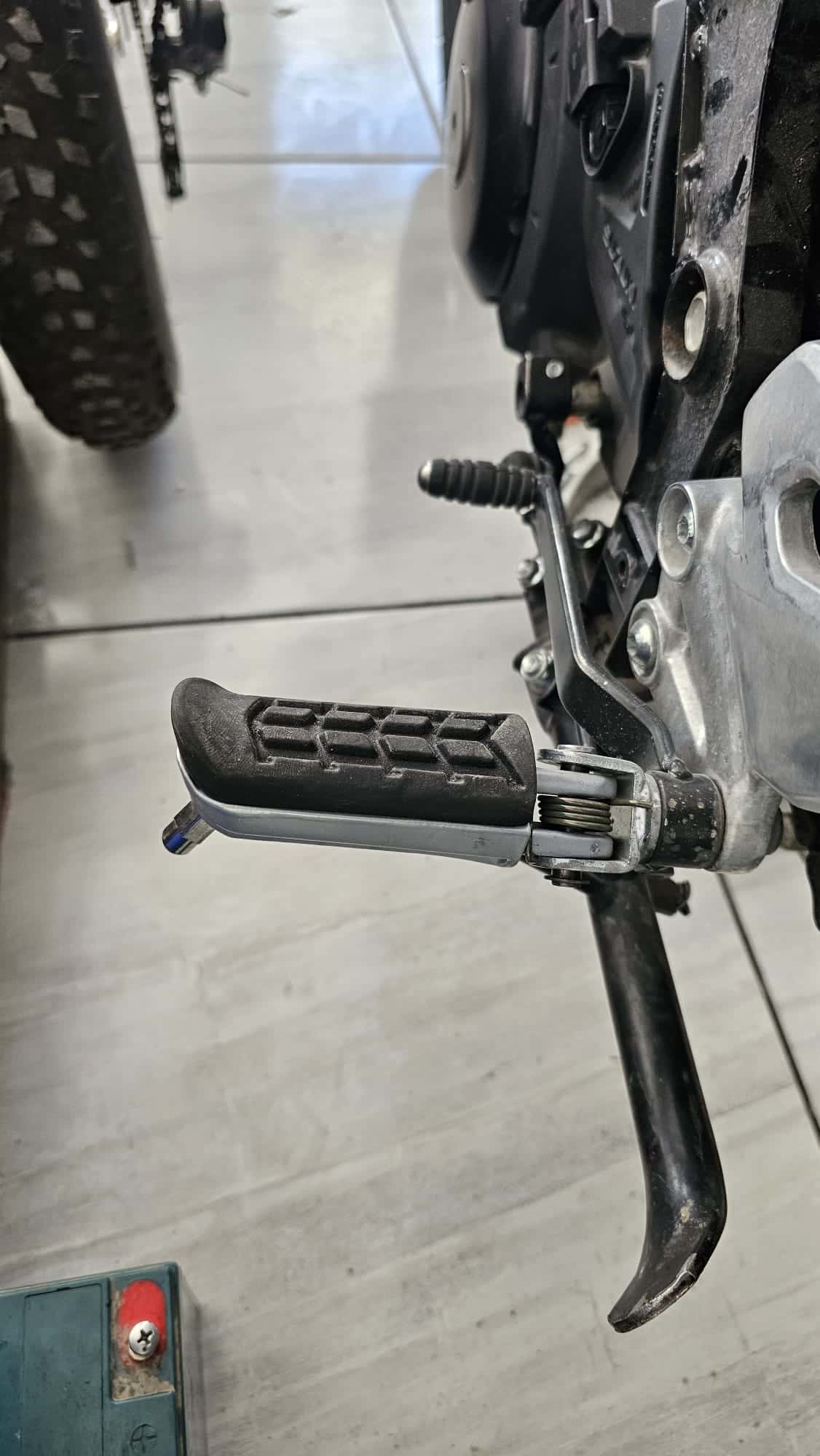 Suzuki GSX R 125 Ön Basamak Takımı